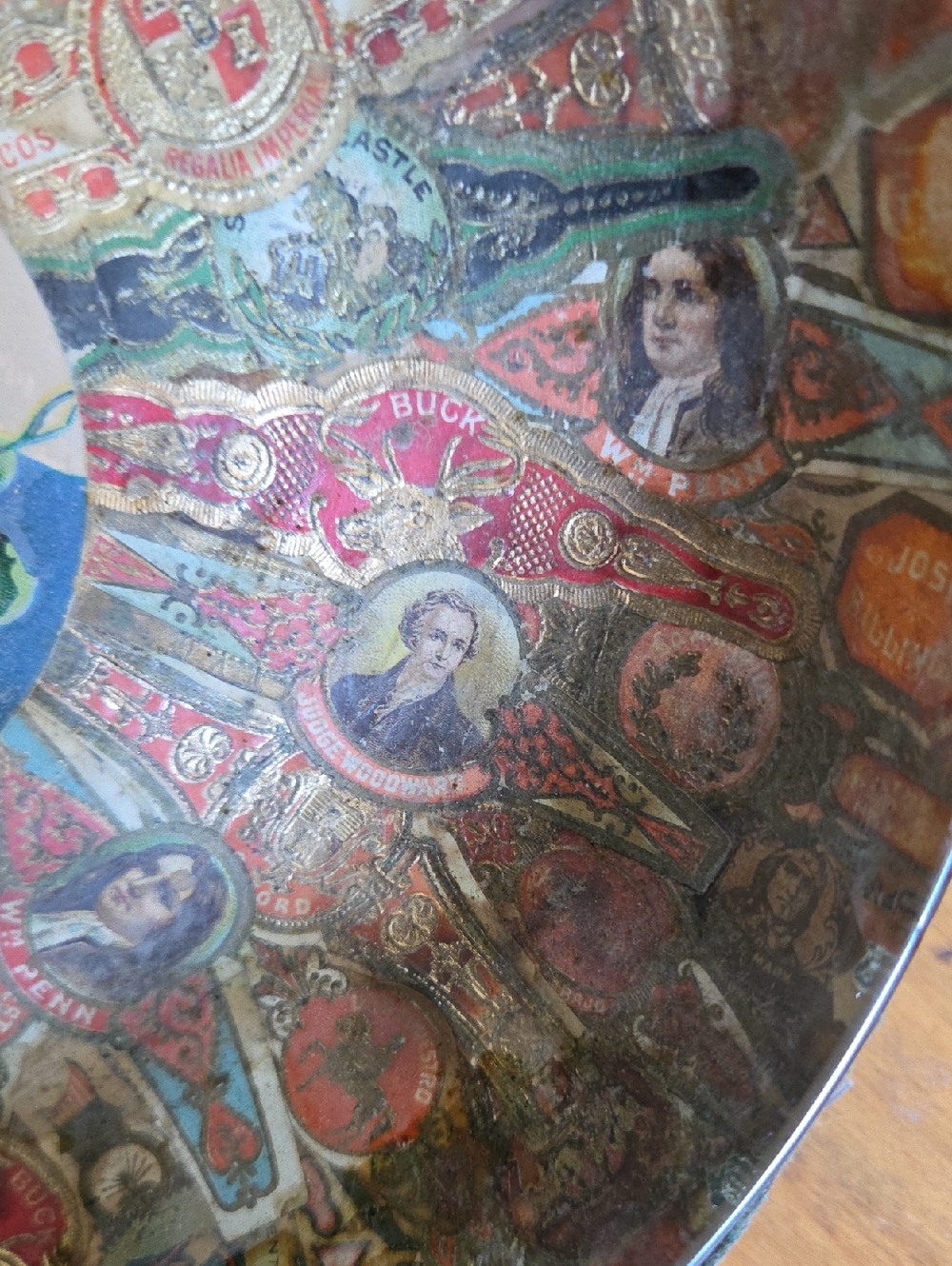 Vintage Early 1900s Cigar Band Decoupage Glass Bowl - Picture 4 of 6